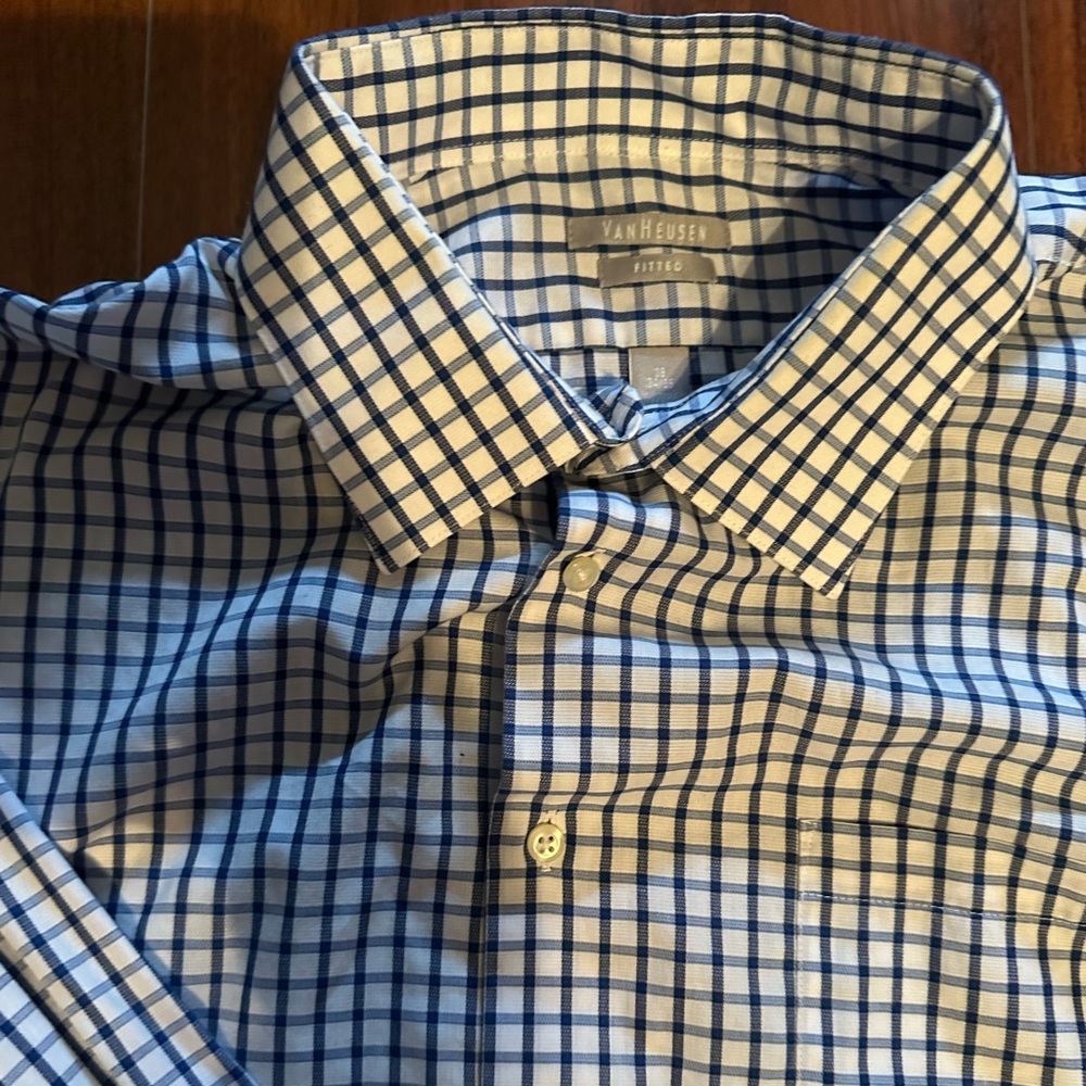 Like New - Van Heusen Dress Shirt 18 34/35